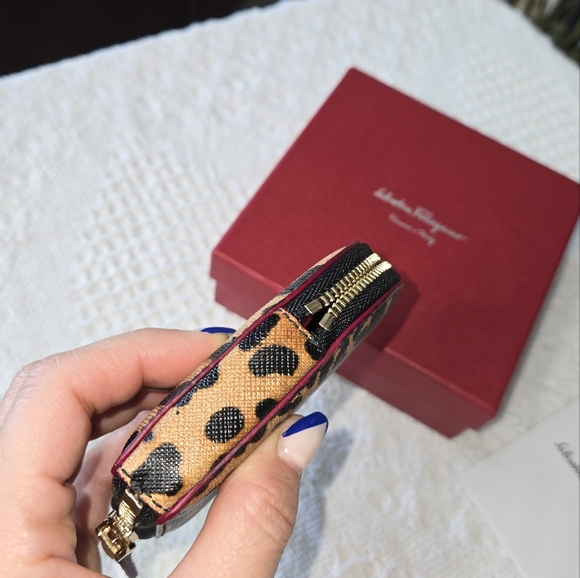 RARE Like New Salvatore Ferragamo Gancini Animal Print Leather Coin Purse - Picture 5 of 10